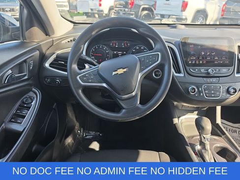 Used 2022 Chevrolet Malibu LT FWD image 15