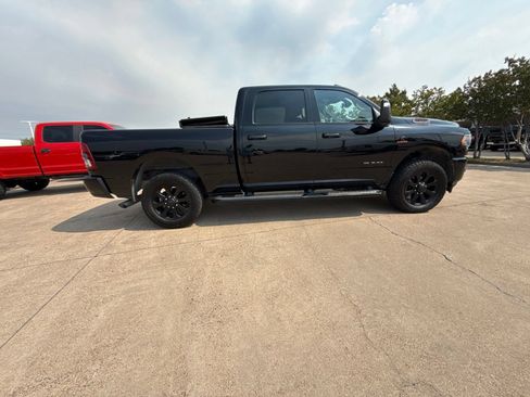 Used 2024 RAM 2500 Big Horn w/ Night Edition AWD/4WD image 8