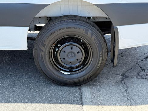 New 2025 Mercedes-Benz Sprinter 2500 image 16