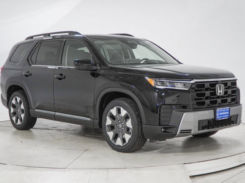 New 2026 Honda Pilot Touring image 15