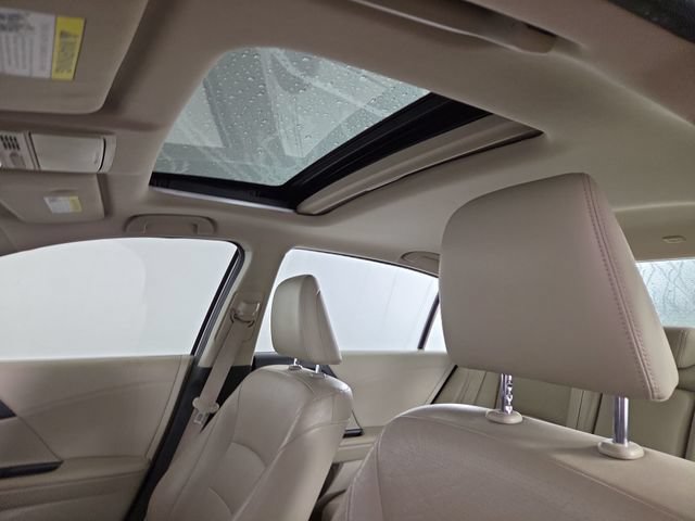 Used 2017 Honda Accord EX-L image 28