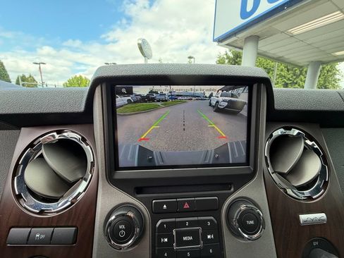 Used 2016 Ford F250 Lariat w/ Chrome Package AWD/4WD image 16
