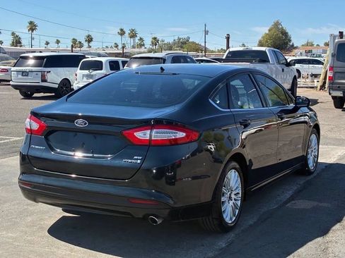 Used 2014 Ford Fusion SE FWD image 8