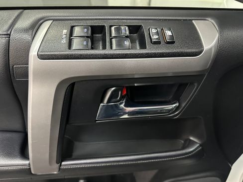 Used 2023 Toyota 4Runner SR5 Premium w/ Moonroof Package AWD/4WD image 18