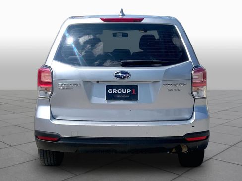 Used 2018 Subaru Forester 2.5i AWD/4WD image 5