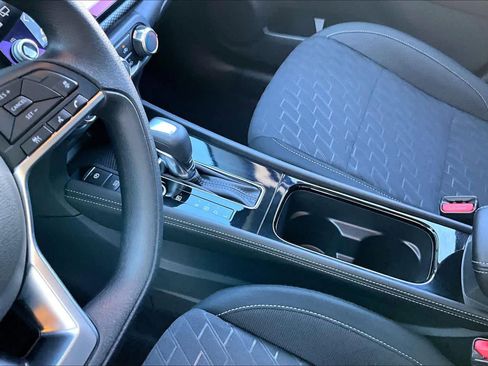 Certified 2024 Nissan Kicks SV image 15