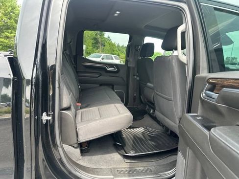 Used 2022 GMC Sierra 1500 SLE AWD/4WD image 14