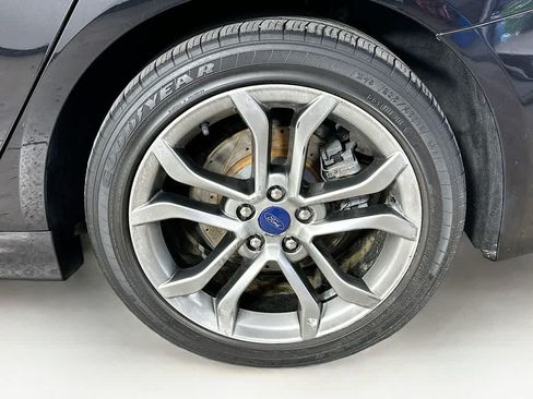 Used 2019 Ford Fusion Titanium FWD image 8