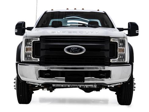 Used 2018 Ford F550 4x4 Regular Cab Super Duty image 7