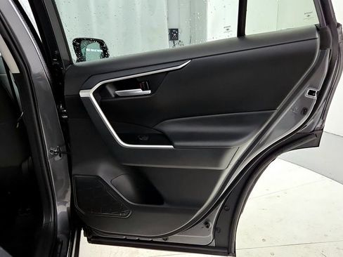 Certified 2025 Toyota RAV4 XLE AWD/4WD image 19