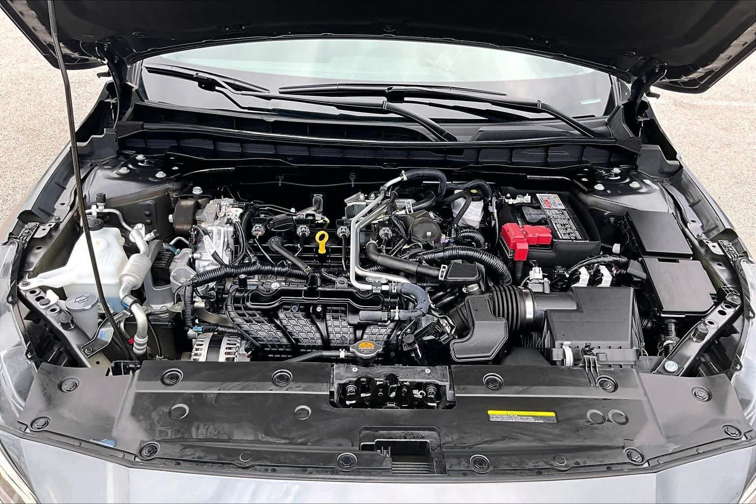 Used 2025 Nissan Altima 2.5 SR w/ SR Premium Package FWD image 32