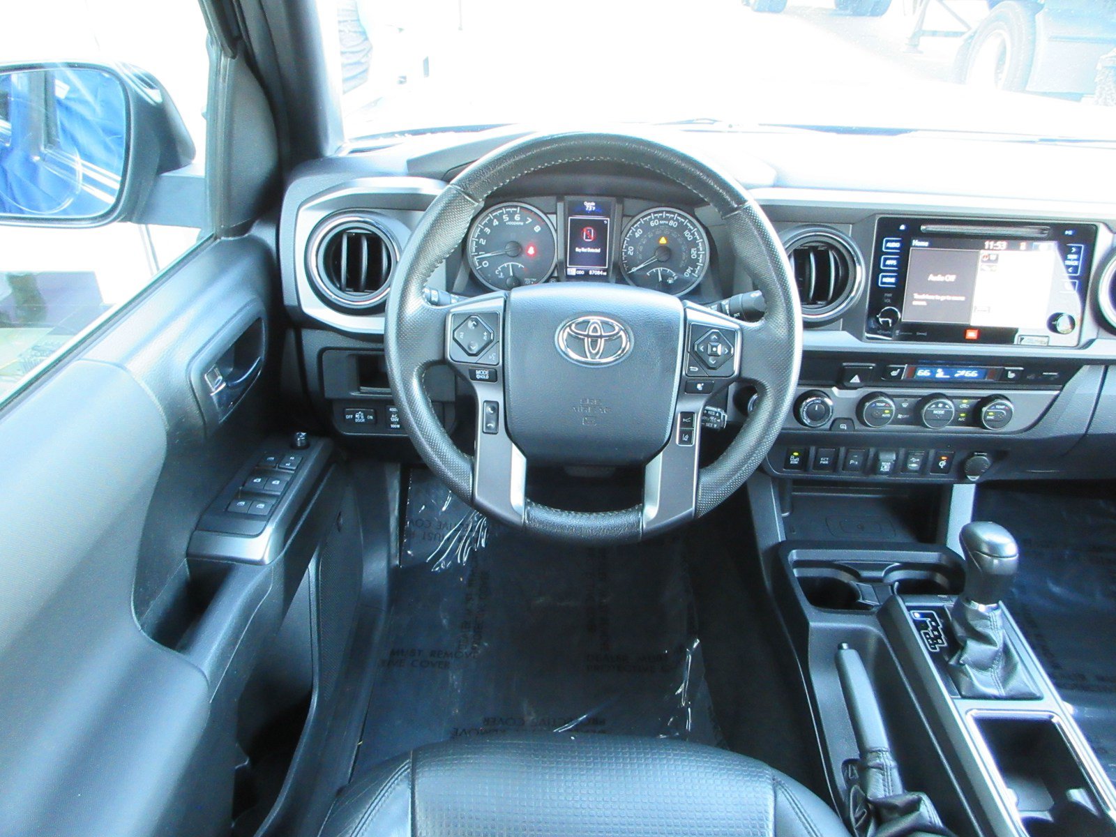 Used 2019 Toyota Tacoma TRD Off-Road AWD/4WD image 32