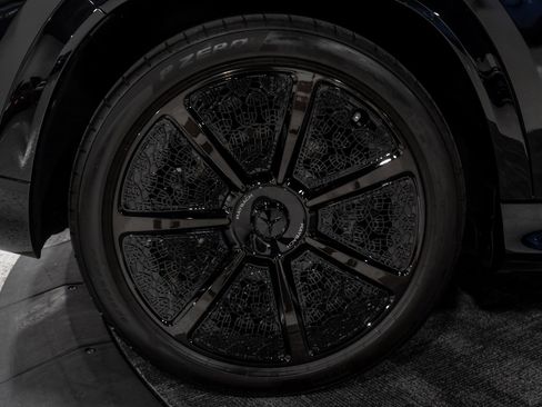 Used 2025 Mercedes-Benz Maybach GLS 600 4MATIC image 31