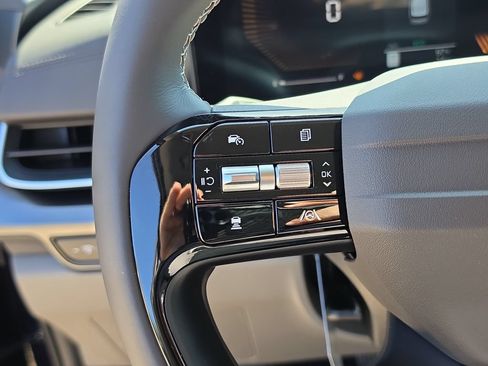 New 2027 Kia Carnival LX FWD image 29