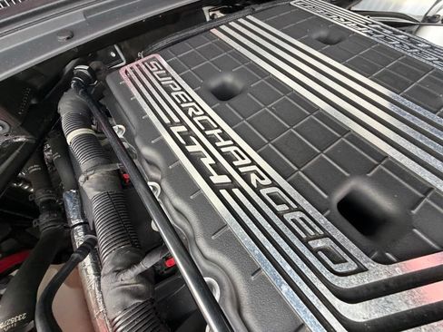 Used 2019 Chevrolet Camaro ZL1 RWD image 7