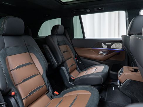 New 2026 Mercedes-Benz GLS 63 AMG 4MATIC image 26