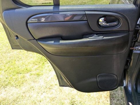 Used 2007 GMC Envoy SLE RWD image 21