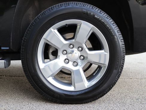 Used 2020 Chevrolet Tahoe LT w/ Luxury Package AWD/4WD image 41