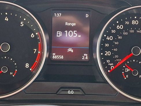 Used 2020 Volkswagen Tiguan SE FWD image 24