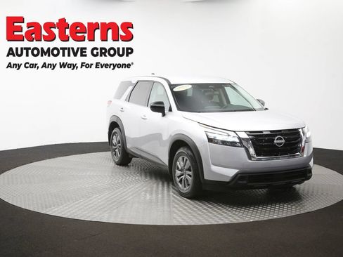 Used 2023 Nissan Pathfinder S AWD/4WD image 49