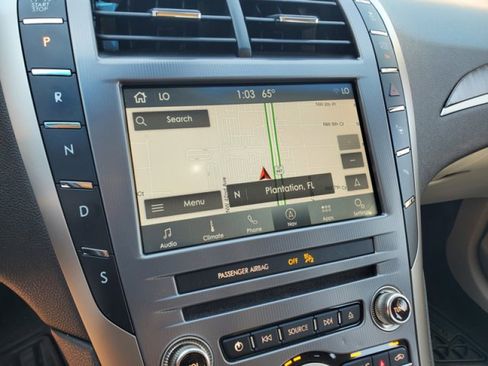 Used 2019 Lincoln MKZ Reserve image 22