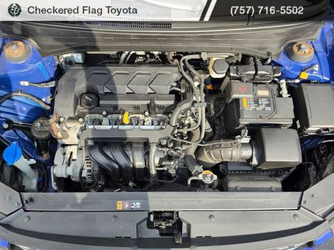 Used 2024 Hyundai Venue SEL FWD image 11