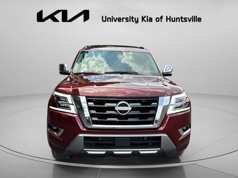 Used 2023 Nissan Armada Platinum w/ Captain's Chairs Package RWD image 2