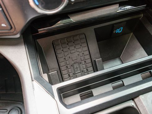 Used 2023 Ford F250 Lariat w/ Chrome Package image 30