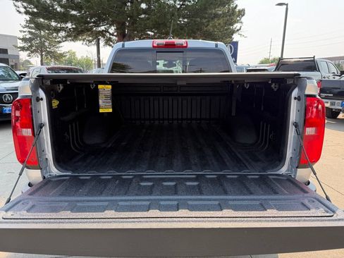Used 2020 Chevrolet Colorado Z71 AWD/4WD image 18