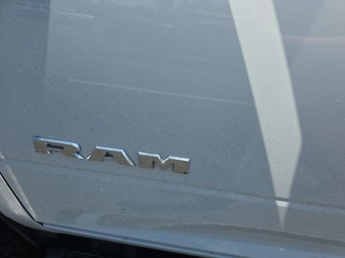Used 2022 RAM 2500 Big Horn w/ Level C Equiment Group AWD/4WD image 28