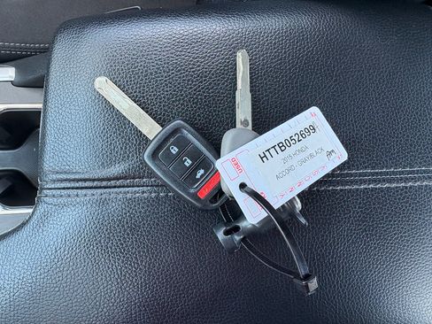 Used 2015 Honda Accord Sport image 29