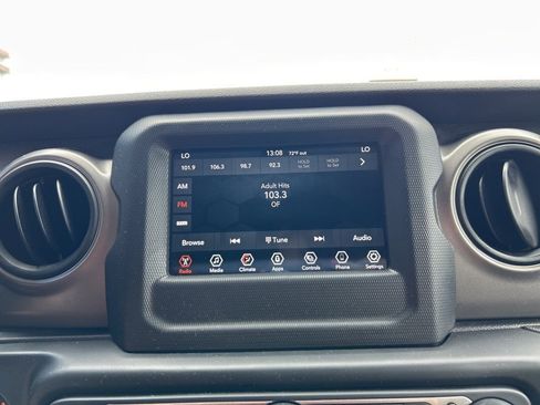 Used 2021 Jeep Wrangler Unlimited Sport image 20