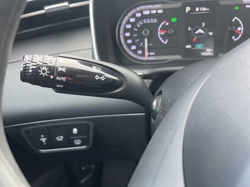 Used 2024 Hyundai Tucson Blue image 17