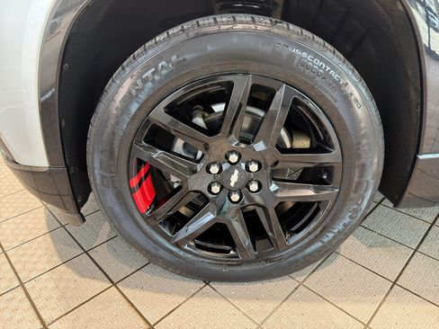 Used 2019 Chevrolet Traverse Premier w/ Redline Edition FWD image 9