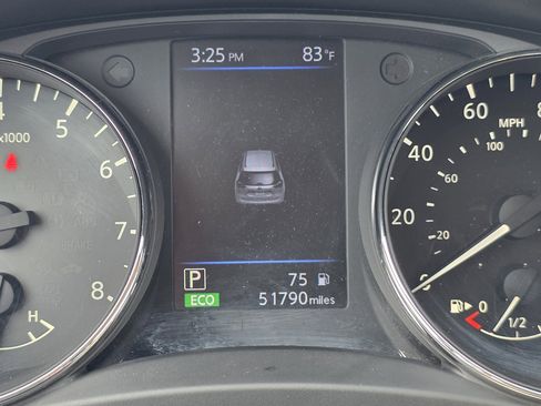 Used 2020 Nissan Rogue SL w/ Premium Package image 10