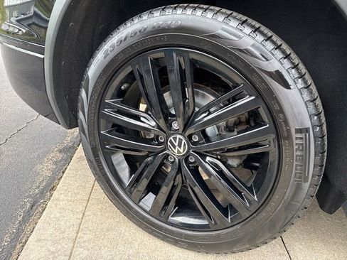 Used 2022 Volkswagen Tiguan SE R-Line AWD/4WD image 23