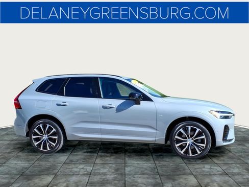 Used 2024 Volvo XC60 B5 Plus w/ Climate Package AWD/4WD image 2