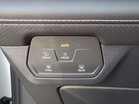 New 2026 Volkswagen Atlas SE image 21