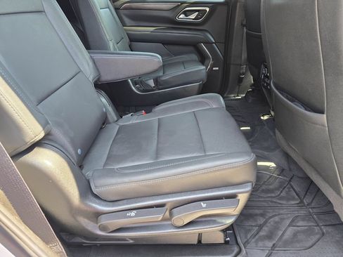 Used 2023 Chevrolet Tahoe LT w/ Luxury Package AWD/4WD image 45