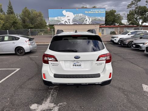 Used 2017 Subaru Outback 2.5i Limited AWD/4WD image 6