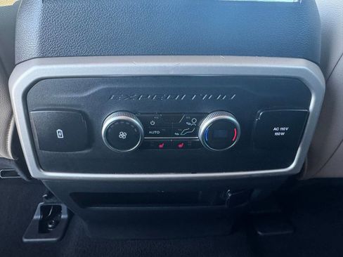 Used 2024 Ford Expedition Max Limited image 36