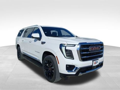 New 2026 GMC Yukon XL Elevation w/ LPO, Floor Liner Package image 7