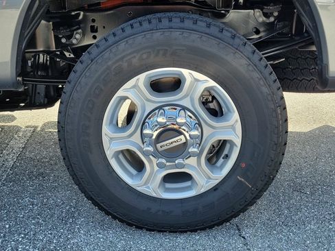 New 2026 Ford F250 XLT w/ XLT Premium Package AWD/4WD image 6