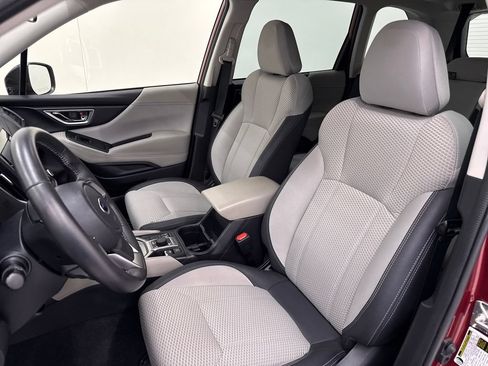 Used 2022 Subaru Forester Premium AWD/4WD image 16