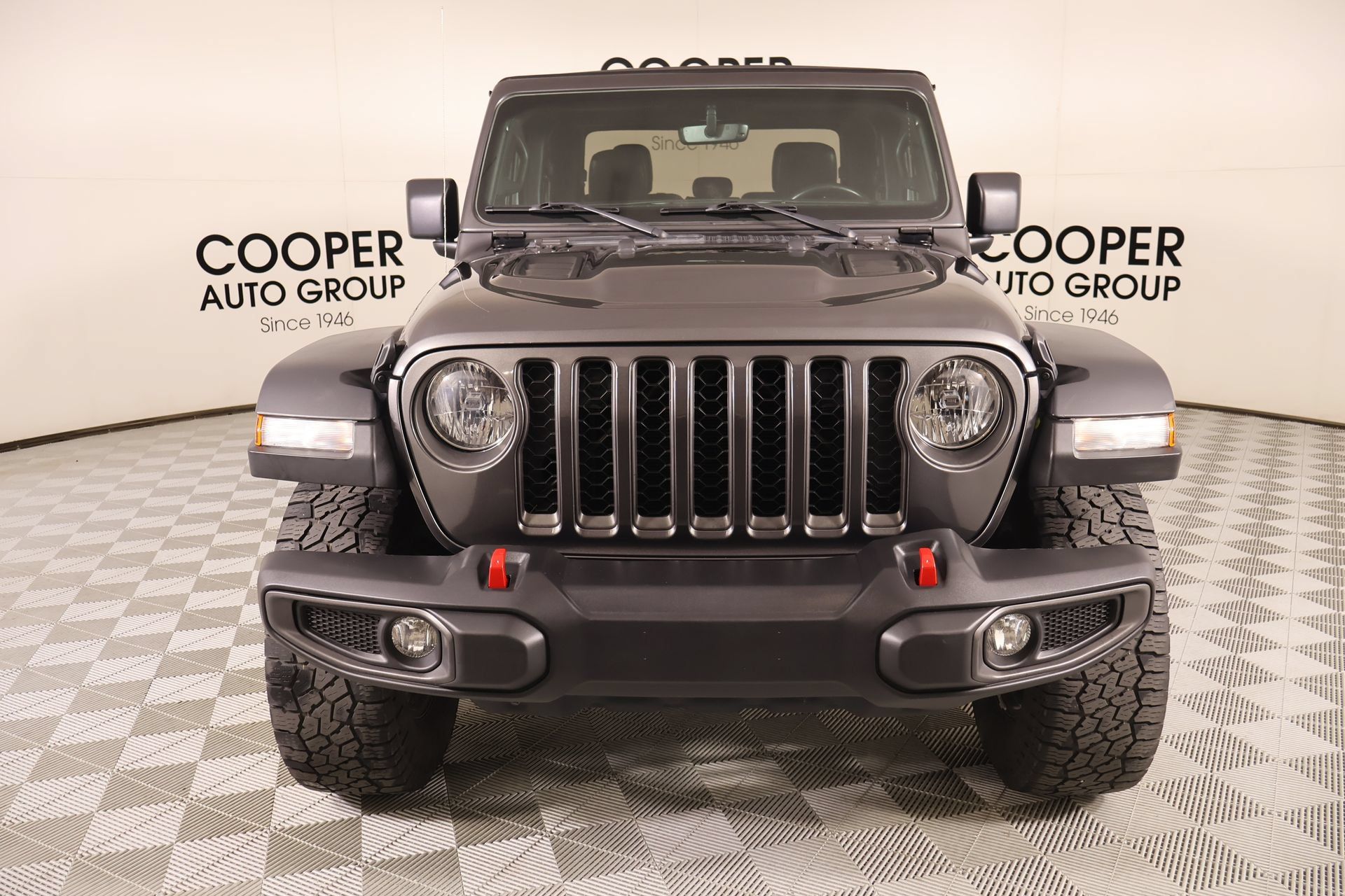 Used 2022 Jeep Gladiator Rubicon w/ Trailer Tow Package AWD/4WD image 9