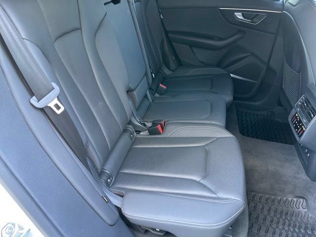 Used 2021 Audi Q8 Prestige w/ Prestige Package AWD/4WD image 16