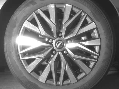 Used 2025 Nissan Altima 2.5 SV FWD image 16