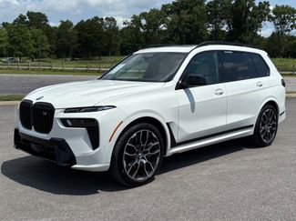 Used 2025 BMW X7 M60i w/ Climate Comfort Package AWD/4WD video 2