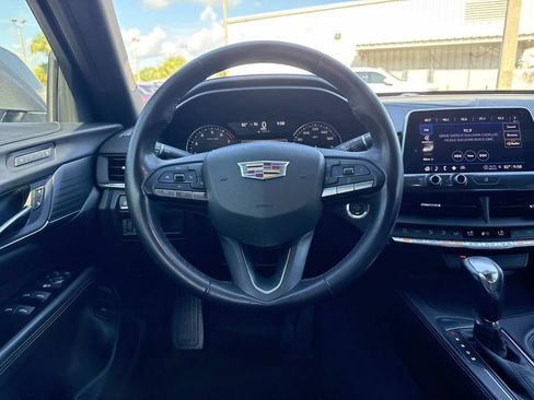 Used 2021 Cadillac CT4 Premium Luxury RWD image 17