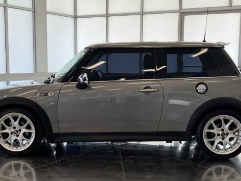 Used 2004 MINI Cooper S FWD image 4
